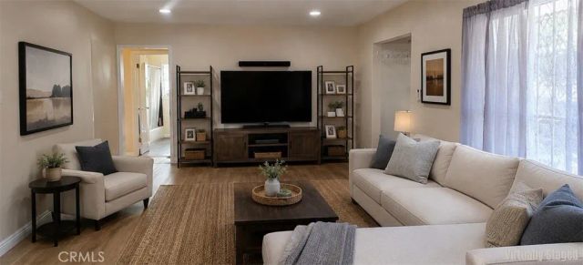 819 E 85th Street, Los Angeles, CA 90001