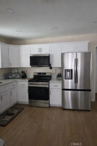 819 E 85th Street, Los Angeles, CA 90001
