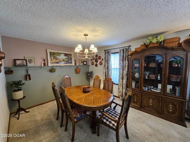 2110 Pearl Street, Carthage, MO 64836