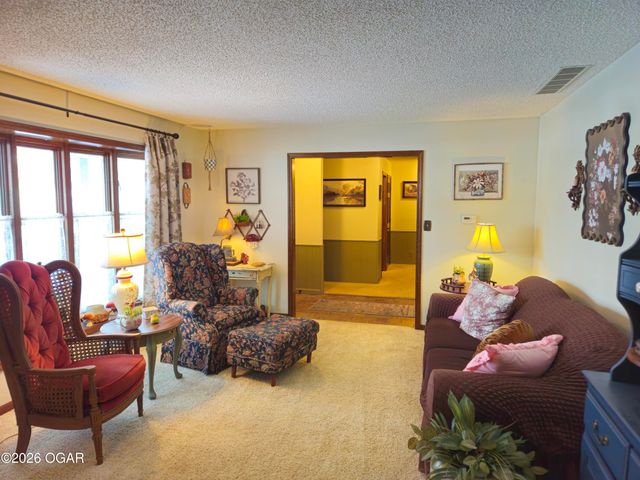 2110 Pearl Street, Carthage, MO 64836