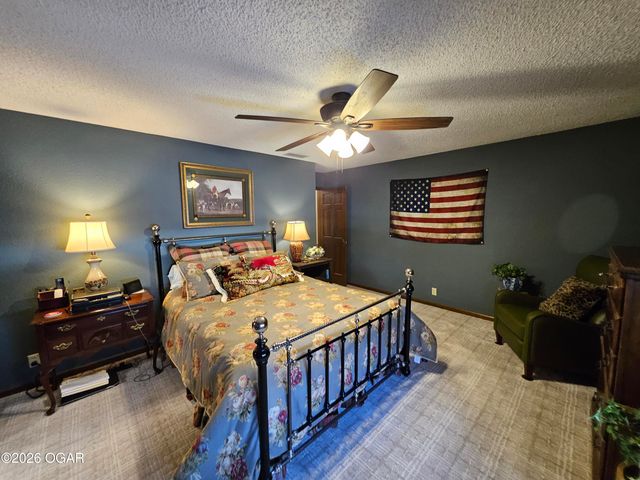 2110 Pearl Street, Carthage, MO 64836