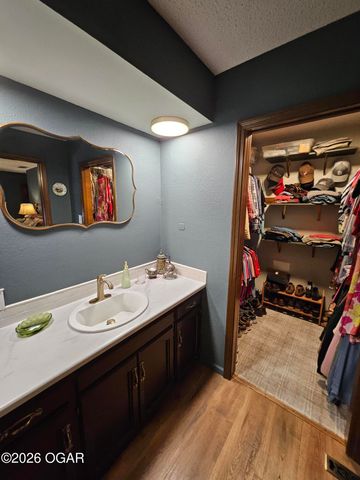 2110 Pearl Street, Carthage, MO 64836