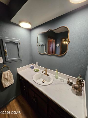 2110 Pearl Street, Carthage, MO 64836