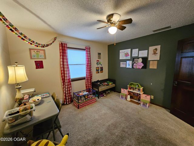 2110 Pearl Street, Carthage, MO 64836