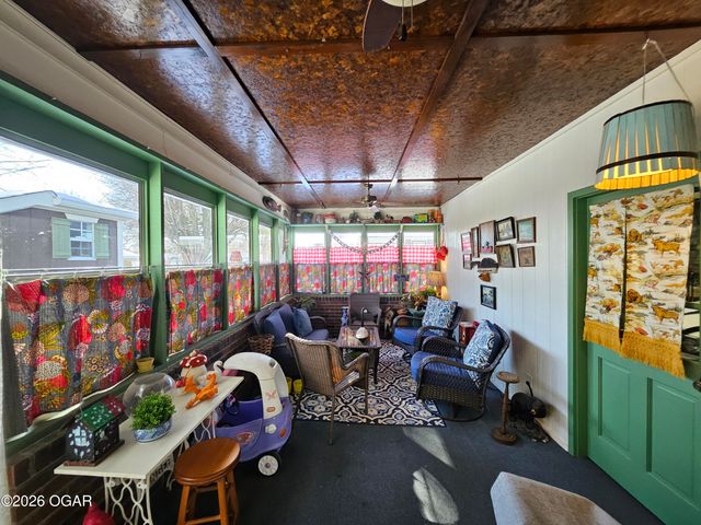 2110 Pearl Street, Carthage, MO 64836