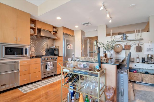 1120 E KENNEDY BOULEVARD 1117, Tampa, FL 33602