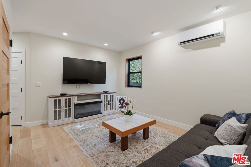 12430 Mitchell Avenue, Los Angeles, CA 90066 — photo 4