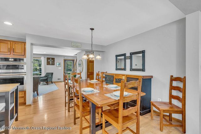 614 Oakwood Avenue, Jackson, NJ 08527