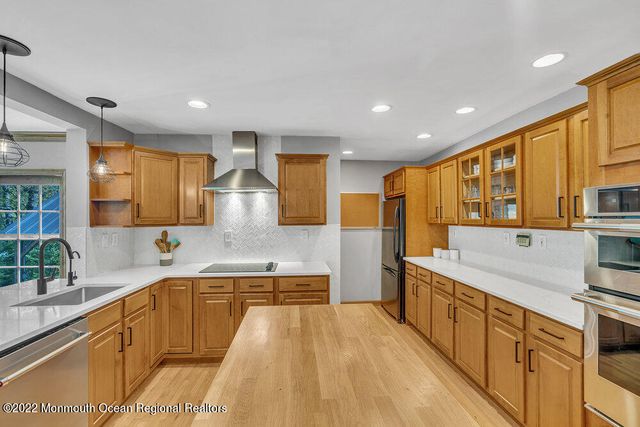 614 Oakwood Avenue, Jackson, NJ 08527