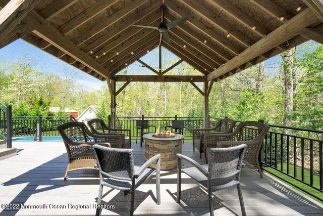 614 Oakwood Avenue, Jackson, NJ 08527