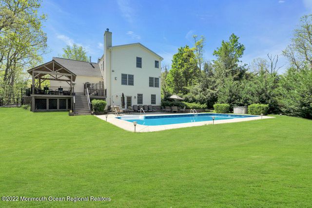 614 Oakwood Avenue, Jackson, NJ 08527