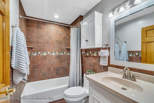 614 Oakwood Avenue, Jackson, NJ 08527