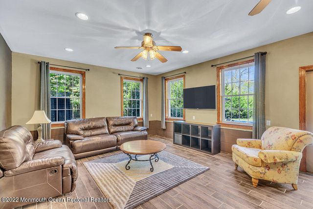 614 Oakwood Avenue, Jackson, NJ 08527