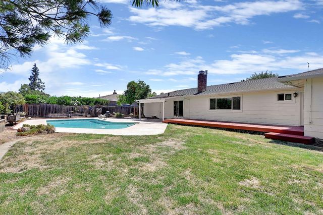 2661 Imperial Way, Yuba City, CA 95993