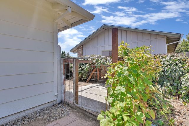 2661 Imperial Way, Yuba City, CA 95993