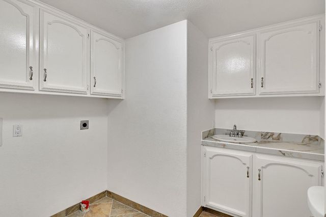 2661 Imperial Way, Yuba City, CA 95993