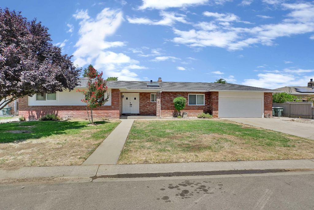 2661 Imperial Way, Yuba City, CA 95993