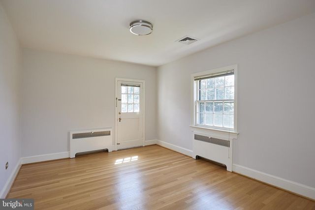 5135 MASSACHUSETTS AVE, Bethesda, MD 20816