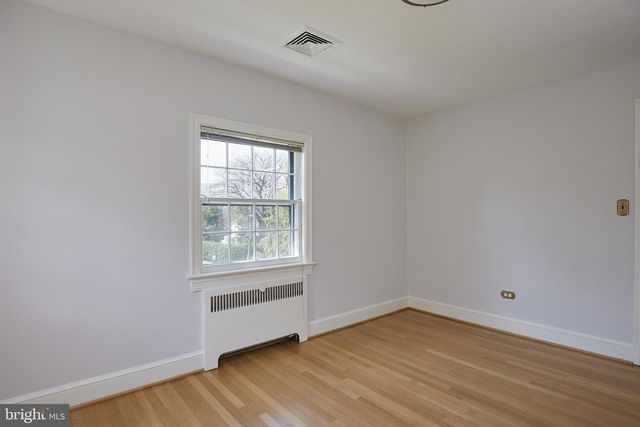 5135 MASSACHUSETTS AVE, Bethesda, MD 20816