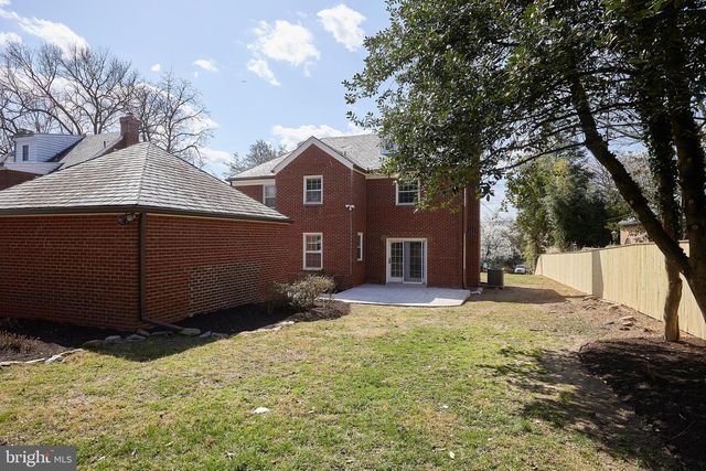 5135 MASSACHUSETTS AVE, Bethesda, MD 20816