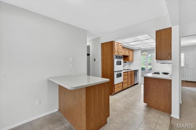 1203 Whispering Pines Drive, St Louis, MO 63146
