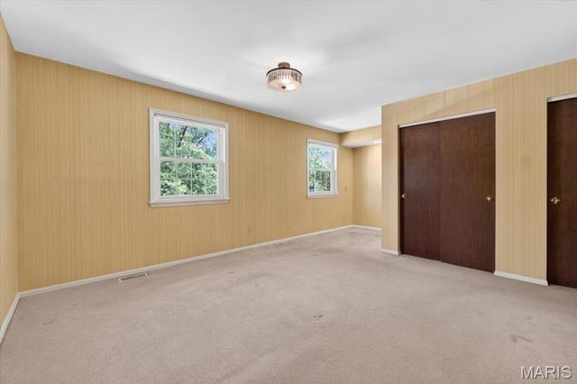1203 Whispering Pines Drive, St Louis, MO 63146