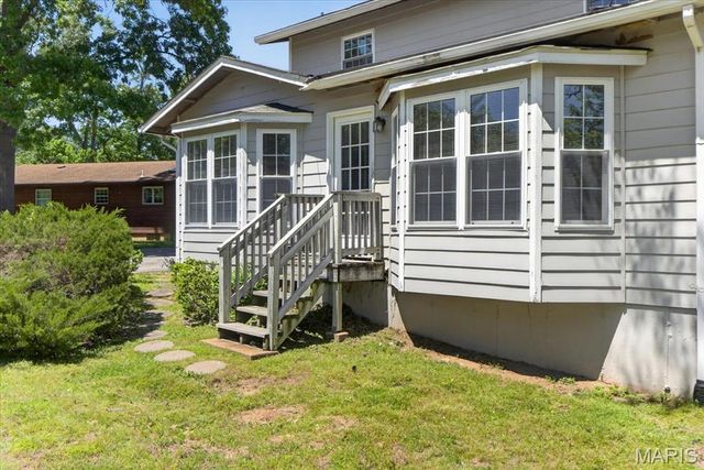 1203 Whispering Pines Drive, St Louis, MO 63146