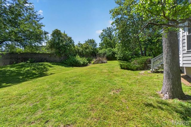 1203 Whispering Pines Drive, St Louis, MO 63146