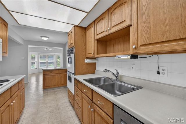 1203 Whispering Pines Drive, St Louis, MO 63146
