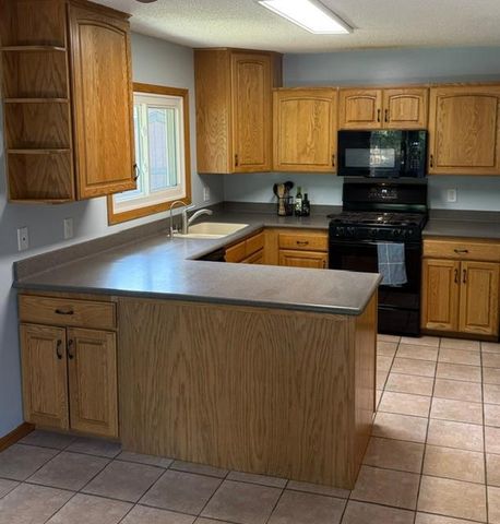 3317 Red Oak Circle S, Burnsville, MN 55337