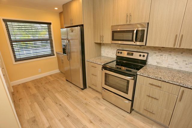6550 S Oriole Boulevard 2050, Delray Beach, FL 33446