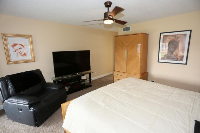 6550 S Oriole Boulevard 2050, Delray Beach, FL 33446