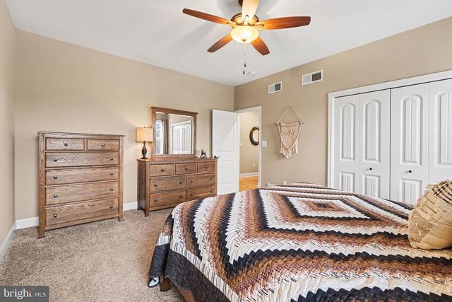 3235 SUTTON DR, Harrisburg, PA 17112