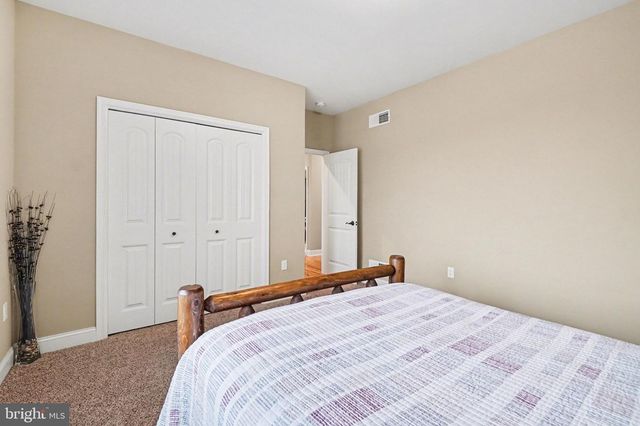 3235 SUTTON DR, Harrisburg, PA 17112