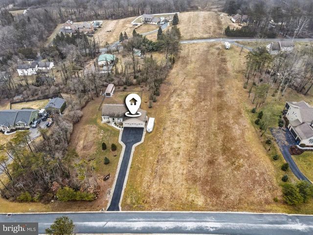 3235 SUTTON DR, Harrisburg, PA 17112