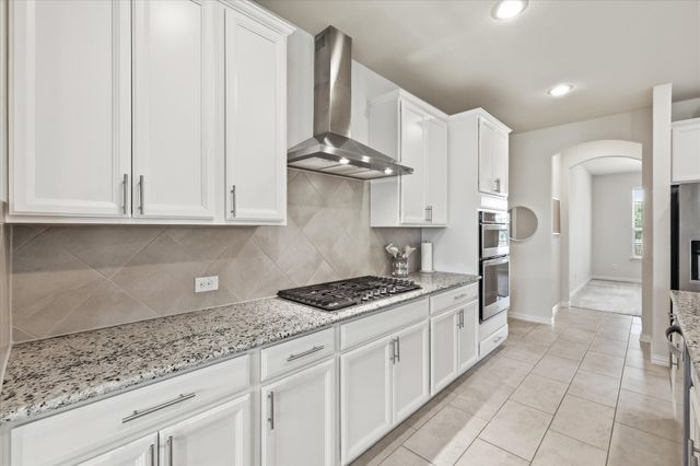 1021 Plateau Ridge Way, Fort Worth, TX 76052