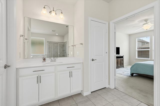 1021 Plateau Ridge Way, Fort Worth, TX 76052