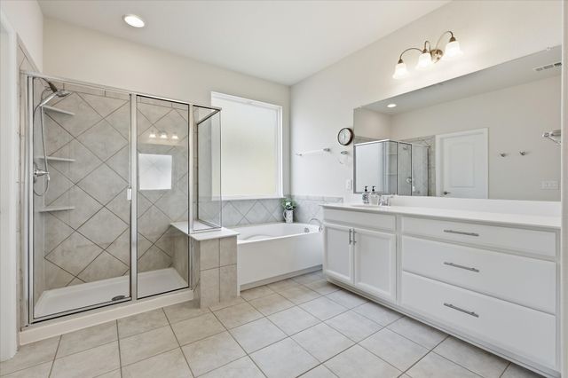 1021 Plateau Ridge Way, Fort Worth, TX 76052