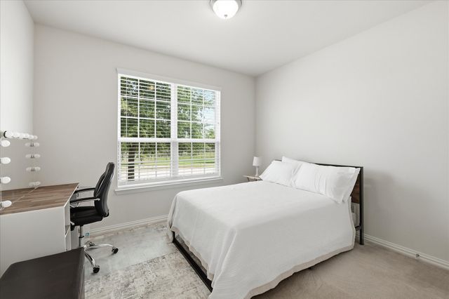 1021 Plateau Ridge Way, Fort Worth, TX 76052