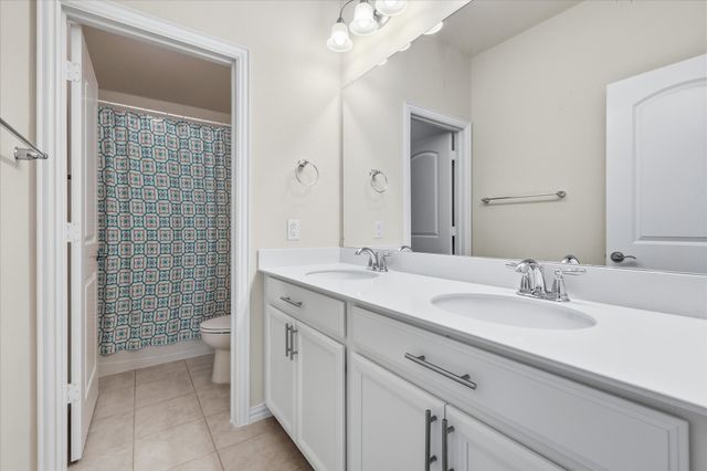 1021 Plateau Ridge Way, Fort Worth, TX 76052