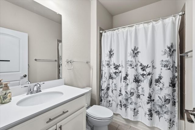 1021 Plateau Ridge Way, Fort Worth, TX 76052