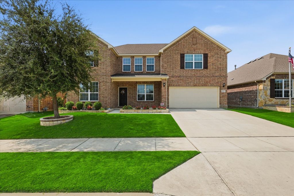 1021 Plateau Ridge Way, Fort Worth, TX 76052