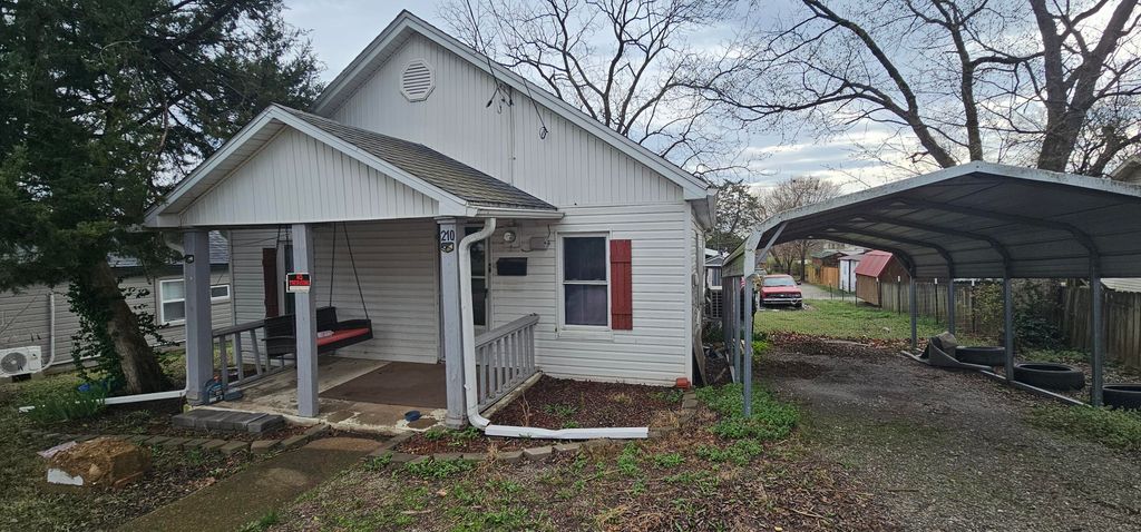 210 Cherry Street, West Plains, MO 65775