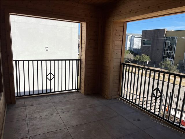 4609 Virginia Avenue 202, Dallas, TX 75204