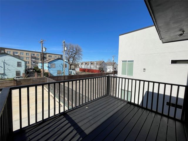 4609 Virginia Avenue 202, Dallas, TX 75204