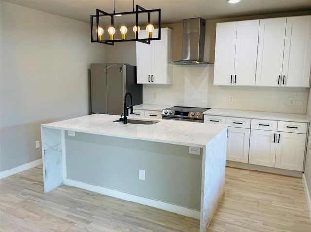 4609 Virginia Avenue 202, Dallas, TX 75204