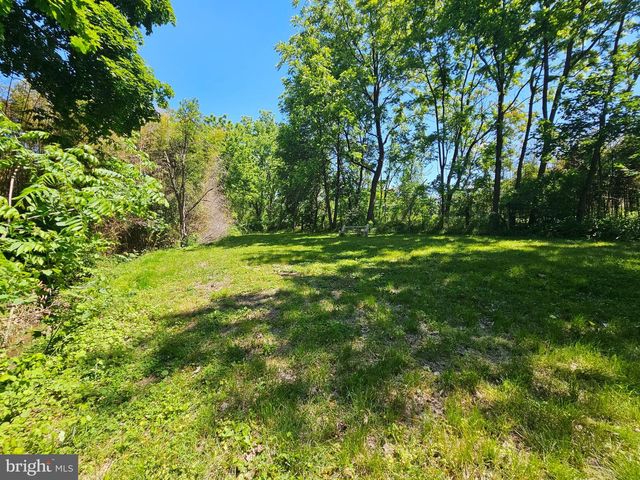902 MILLER ST, Lebanon, PA 17046