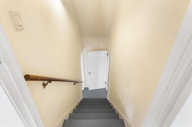 13901 Skyline Boulevard, Oakland, CA 94619