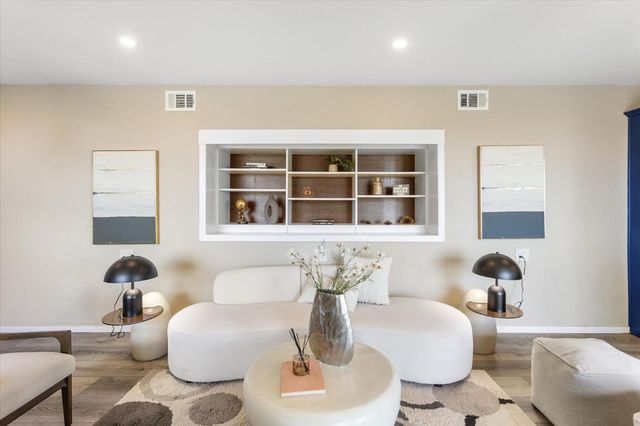 13901 Skyline Boulevard, Oakland, CA 94619