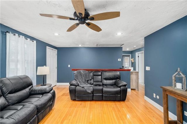 11 Crowell, Cumberland, RI 02864
